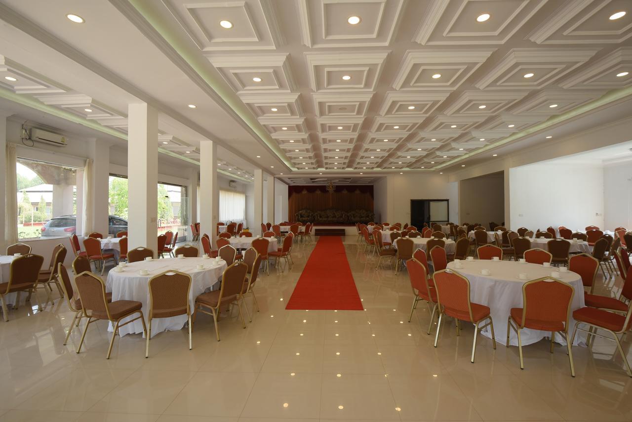 Hpa An Breeze Hotel Buitenkant foto