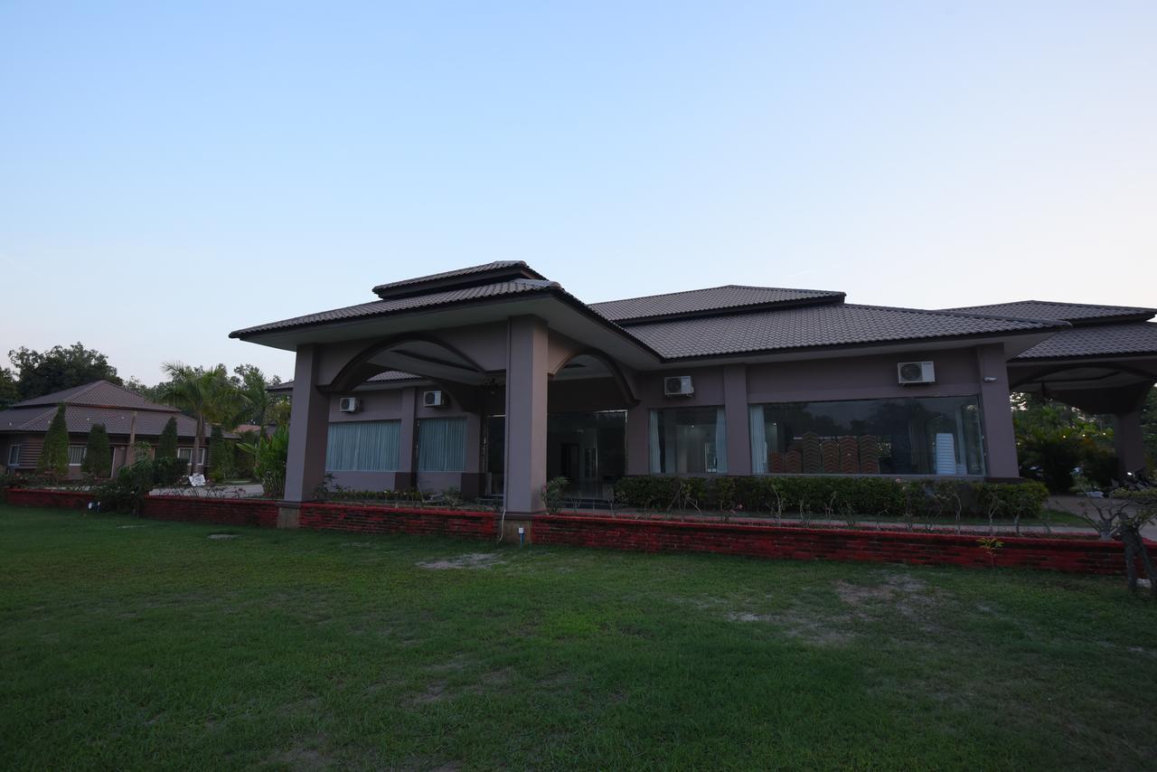 Hpa An Breeze Hotel Buitenkant foto