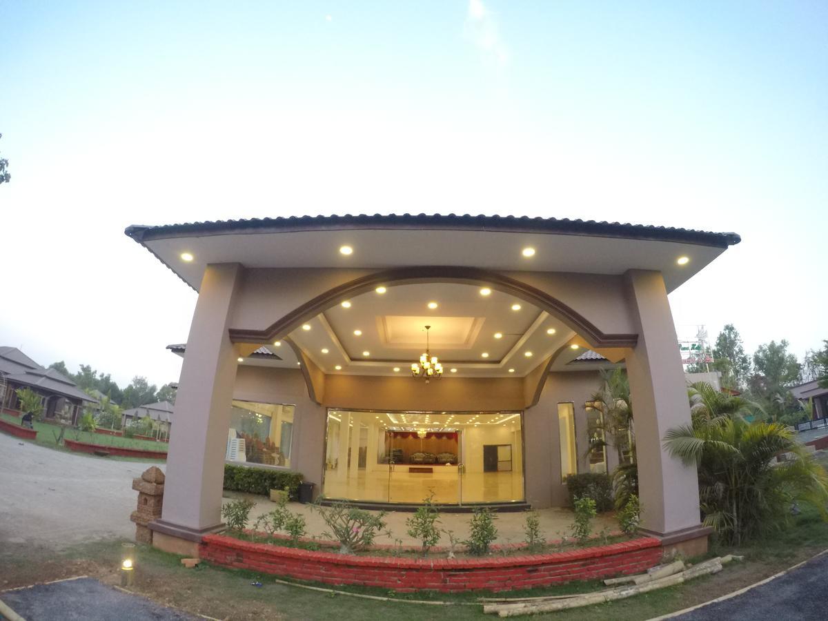 Hpa An Breeze Hotel Buitenkant foto